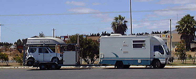 Pritz-Horst-Australien-Wohnmobilgespann.jpg (86123 Byte) Pritz-Horst-Australien-Wohnmobilgespann.jpg (86123 Byte)